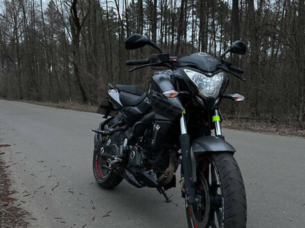 Черный Баджадж Pulsar NS200, объемом двигателя 0.2 л и пробегом 38 тыс. км за 1500 $, фото 1 на Automoto.ua