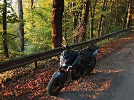 Чорний Баджадж Pulsar NS200, об'ємом двигуна 0.2 л та пробігом 15 тис. км за 2100 $, фото 1 на Automoto.ua