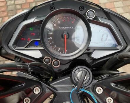 Красный Баджадж Pulsar NS200, объемом двигателя 0.2 л и пробегом 8 тыс. км за 2000 $, фото 4 на Automoto.ua