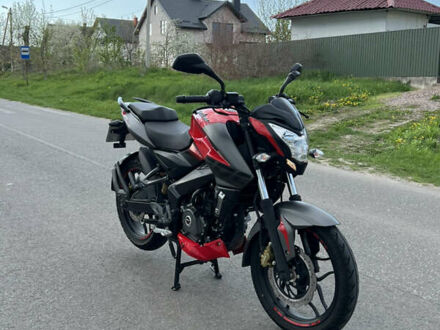 Баджадж Pulsar NS200 2019 в Львове на Automoto.ua Красный Баджадж Pulsar NS200, объемом двигателя 0.2 л и пробегом 2 тыс. км за 2700 $, фото 1 на Automoto.ua