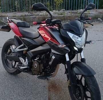 Баджадж Pulsar NS200, объемом двигателя 0.2 л и пробегом 4 тыс. км за 1399 $, фото 6 на Automoto.ua