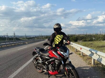Баджадж Pulsar NS200 2021 в Синельниковом на Automoto.ua Баджадж Pulsar NS200, объемом двигателя 0.2 л и пробегом 0 тыс. км за 1919 $, фото 1 на Automoto.ua