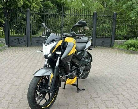 Жовтий Баджадж Pulsar NS200, об'ємом двигуна 0.2 л та пробігом 13 тис. км за 2400 $, фото 11 на Automoto.ua