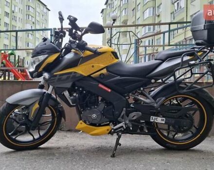 Желтый Баджадж Pulsar NS200, объемом двигателя 0.2 л и пробегом 18 тыс. км за 1900 $, фото 7 на Automoto.ua