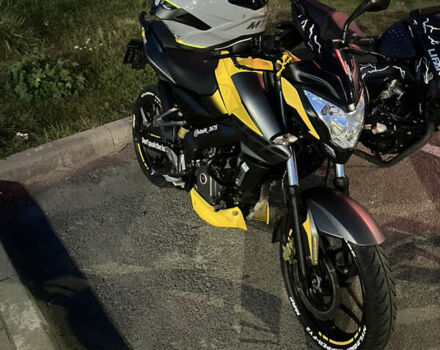 Жовтий Баджадж Pulsar NS200, об'ємом двигуна 0.2 л та пробігом 12 тис. км за 2000 $, фото 2 на Automoto.ua