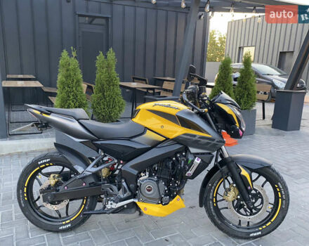 Жовтий Баджадж Pulsar NS200, об'ємом двигуна 0.2 л та пробігом 6 тис. км за 2450 $, фото 4 на Automoto.ua
