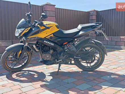 Баджадж Pulsar NS200 2021 у Бродах на Automoto.ua Жовтий Баджадж Pulsar NS200, об'ємом двигуна 0.2 л та пробігом 12 тис. км за 2000 $, фото 1 на Automoto.ua