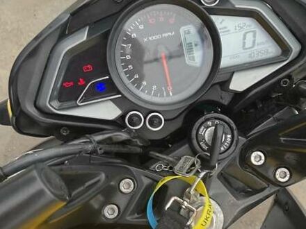 Баджадж Pulsar NS200 2021 в Борщеве на Automoto.ua Желтый Баджадж Pulsar NS200, объемом двигателя 2 л и пробегом 10 тыс. км за 1550 $, фото 1 на Automoto.ua