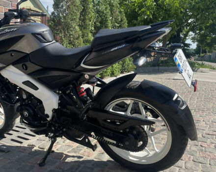 Сірий Баджадж Pulsar NS200, об'ємом двигуна 0.2 л та пробігом 7 тис. км за 2400 $, фото 5 на Automoto.ua