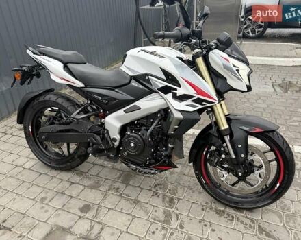 Баджадж Pulsar NS400 2025 у Первомайськ на Automoto.ua Білий Баджадж Pulsar NS400, об'ємом двигуна 0 л та пробігом 5 тис. км за 4150 $, фото 11 на Automoto.ua