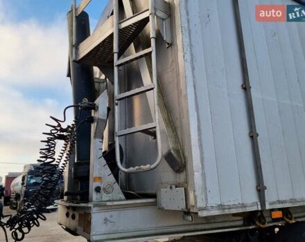 Серый Беналу Фруехаух, объемом двигателя 0 л и пробегом 150 тыс. км за 29999 $, фото 6 на Automoto.ua