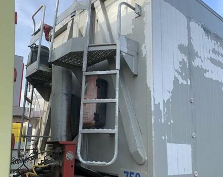 Красный Беналу Optiliner, объемом двигателя 0 л и пробегом 300 тыс. км за 27500 $, фото 7 на Automoto.ua