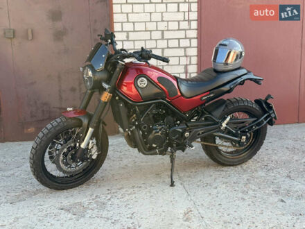 Бенеллі Leoncino 500 2019 у Києві на Automoto.ua Червоний Бенеллі Leoncino 500, об'ємом двигуна 0.5 л та пробігом 40 тис. км за 4500 $, фото 1 на Automoto.ua