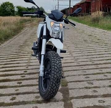 Бенелли TNT 25 2020 в Луцке на Automoto.ua Белый Бенелли TNT 25, объемом двигателя 0 л и пробегом 18 тыс. км за 2100 $, фото 1 на Automoto.ua