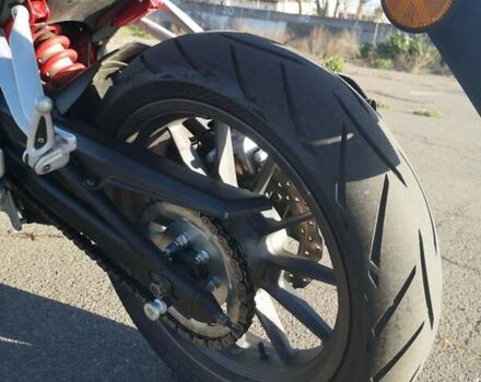 Бенелли TNT 25 2017 в Николаеве на Automoto.ua Черный Бенелли TNT 25, объемом двигателя 0.25 л и пробегом 12 тыс. км за 2200 $, фото 8 на Automoto.ua