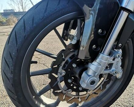 Бенелли TNT 25 2017 в Николаеве на Automoto.ua Черный Бенелли TNT 25, объемом двигателя 0.25 л и пробегом 12 тыс. км за 2200 $, фото 6 на Automoto.ua
