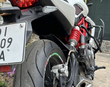 Бенелли TNT 300, объемом двигателя 0.3 л и пробегом 0 тыс. км за 2999 $, фото 4 на Automoto.ua