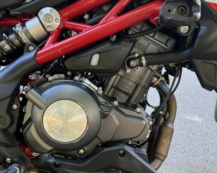 Бенелли TNT 302S, объемом двигателя 0.3 л и пробегом 0 тыс. км за 3600 $, фото 4 на Automoto.ua