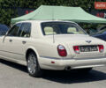 Білий Бентлі Arnage, об'ємом двигуна 6.75 л та пробігом 105 тис. км за 60000 $, фото 6 на Automoto.ua
