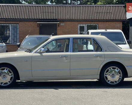 Білий Бентлі Arnage, об'ємом двигуна 6.75 л та пробігом 105 тис. км за 60000 $, фото 4 на Automoto.ua