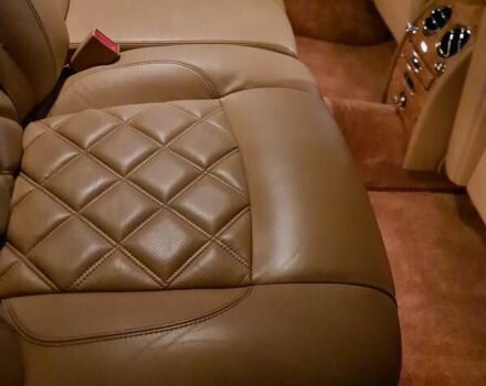 Черный Бентли Арнаж, объемом двигателя 6.76 л и пробегом 60 тыс. км за 70000 $, фото 24 на Automoto.ua