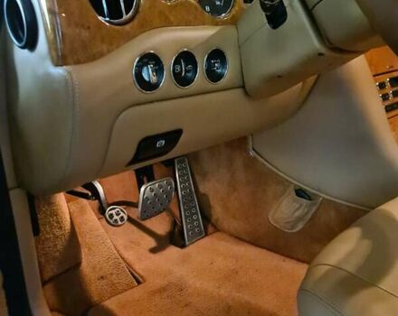 Черный Бентли Арнаж, объемом двигателя 6.76 л и пробегом 60 тыс. км за 70000 $, фото 14 на Automoto.ua