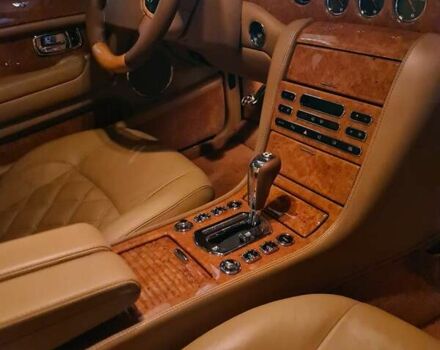 Черный Бентли Арнаж, объемом двигателя 6.76 л и пробегом 60 тыс. км за 70000 $, фото 23 на Automoto.ua