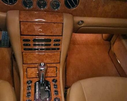 Черный Бентли Арнаж, объемом двигателя 6.76 л и пробегом 60 тыс. км за 70000 $, фото 18 на Automoto.ua