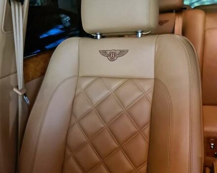 Черный Бентли Арнаж, объемом двигателя 6.76 л и пробегом 60 тыс. км за 70000 $, фото 21 на Automoto.ua