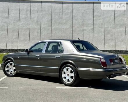 Сірий Бентлі Arnage, об'ємом двигуна 6.8 л та пробігом 95 тис. км за 67500 $, фото 9 на Automoto.ua