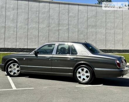 Сірий Бентлі Arnage, об'ємом двигуна 6.8 л та пробігом 95 тис. км за 67500 $, фото 7 на Automoto.ua