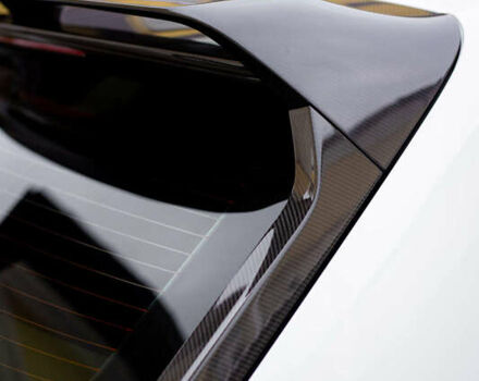 Білий Бентлі Бентайга, об'ємом двигуна 4 л та пробігом 32 тис. км за 155000 $, фото 12 на Automoto.ua