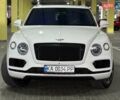 Білий Бентлі Бентайга, об'ємом двигуна 4 л та пробігом 79 тис. км за 125000 $, фото 3 на Automoto.ua