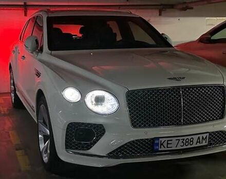 Білий Бентлі Бентайга, об'ємом двигуна 3 л та пробігом 37 тис. км за 210000 $, фото 6 на Automoto.ua