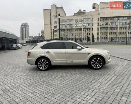 Бежевый Бентли Бентайга, объемом двигателя 5.95 л и пробегом 44 тыс. км за 119999 $, фото 7 на Automoto.ua