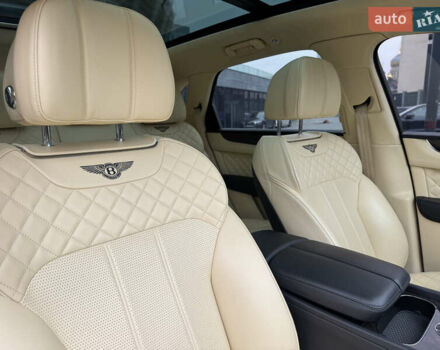 Бежевый Бентли Бентайга, объемом двигателя 5.95 л и пробегом 44 тыс. км за 119999 $, фото 28 на Automoto.ua