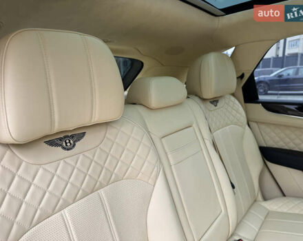 Бежевый Бентли Бентайга, объемом двигателя 5.95 л и пробегом 44 тыс. км за 119999 $, фото 31 на Automoto.ua