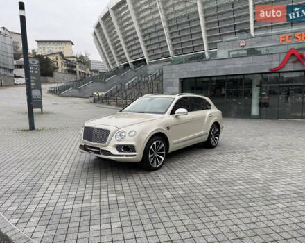 Бежевый Бентли Бентайга, объемом двигателя 5.95 л и пробегом 44 тыс. км за 119999 $, фото 2 на Automoto.ua