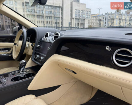 Бежевый Бентли Бентайга, объемом двигателя 5.95 л и пробегом 44 тыс. км за 119999 $, фото 27 на Automoto.ua