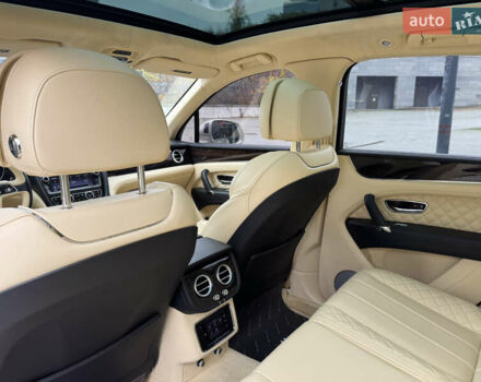 Бежевый Бентли Бентайга, объемом двигателя 5.95 л и пробегом 44 тыс. км за 119999 $, фото 22 на Automoto.ua