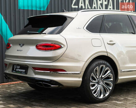 Бежевый Бентли Бентайга, объемом двигателя 4 л и пробегом 33 тыс. км за 215000 $, фото 17 на Automoto.ua