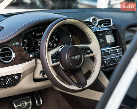 Бежевый Бентли Бентайга, объемом двигателя 4 л и пробегом 33 тыс. км за 215000 $, фото 23 на Automoto.ua