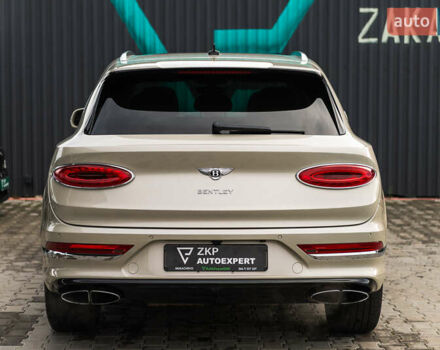 Бежевый Бентли Бентайга, объемом двигателя 4 л и пробегом 33 тыс. км за 215000 $, фото 12 на Automoto.ua