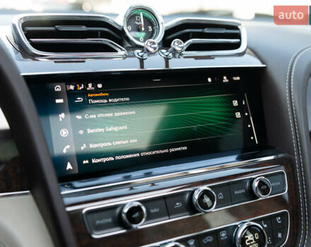 Бежевый Бентли Бентайга, объемом двигателя 4 л и пробегом 33 тыс. км за 215000 $, фото 50 на Automoto.ua