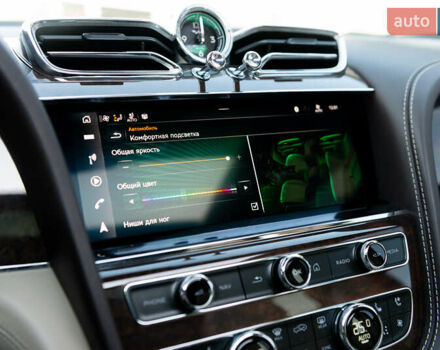 Бежевый Бентли Бентайга, объемом двигателя 4 л и пробегом 33 тыс. км за 215000 $, фото 51 на Automoto.ua