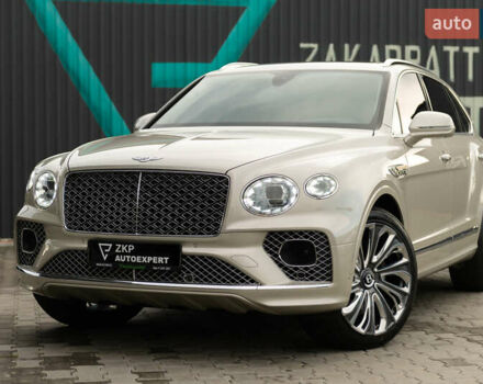 Бежевый Бентли Бентайга, объемом двигателя 4 л и пробегом 33 тыс. км за 215000 $, фото 1 на Automoto.ua