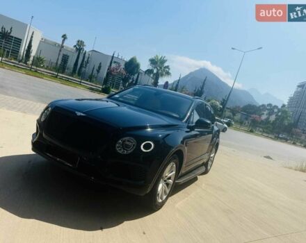 Черный Бентли Бентайга, объемом двигателя 6 л и пробегом 160 тыс. км за 87999 $, фото 4 на Automoto.ua