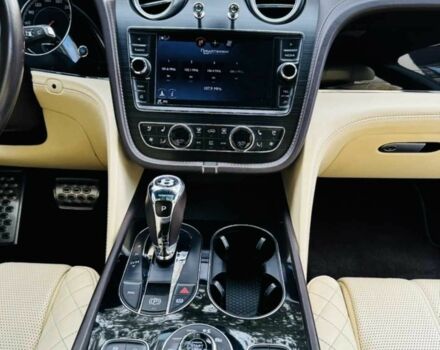 Черный Бентли Бентайга, объемом двигателя 6 л и пробегом 160 тыс. км за 87999 $, фото 12 на Automoto.ua