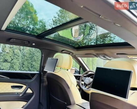 Черный Бентли Бентайга, объемом двигателя 6 л и пробегом 160 тыс. км за 87999 $, фото 11 на Automoto.ua