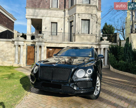 Черный Бентли Бентайга, объемом двигателя 5.95 л и пробегом 160 тыс. км за 89000 $, фото 12 на Automoto.ua